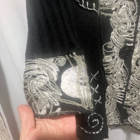 Black and White Women's Sweater Jacket - Picture 4 of 4